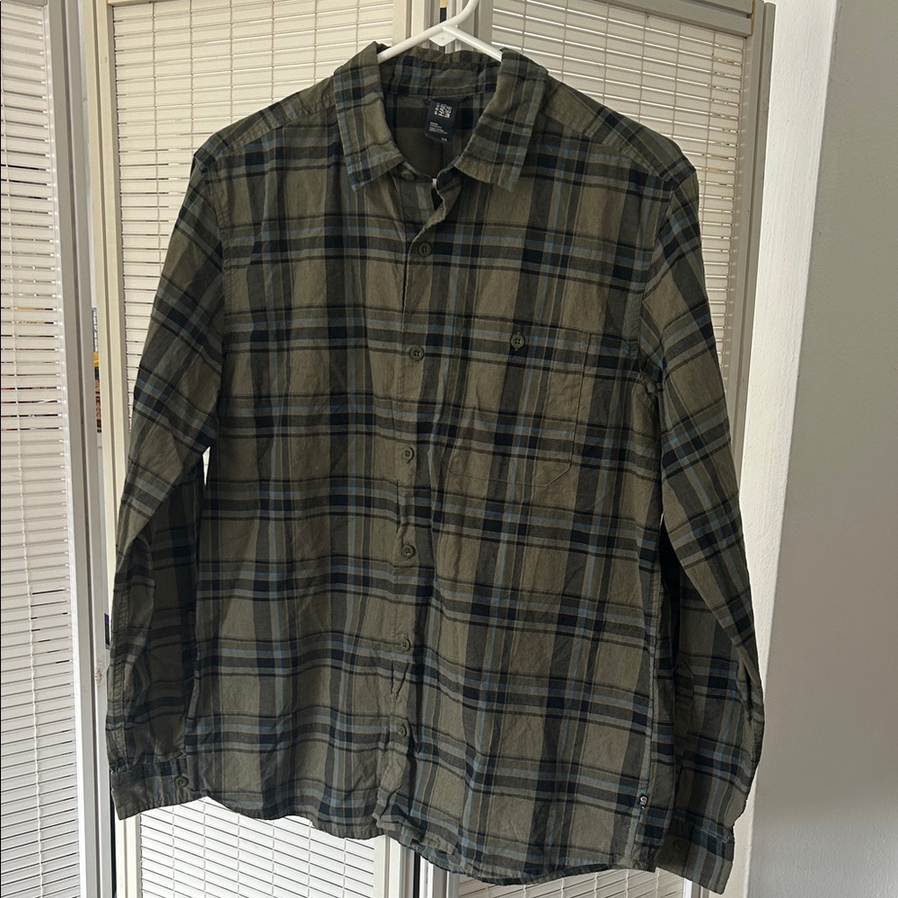 Mountain Hardwear Checkered Shirt in Black and Blue